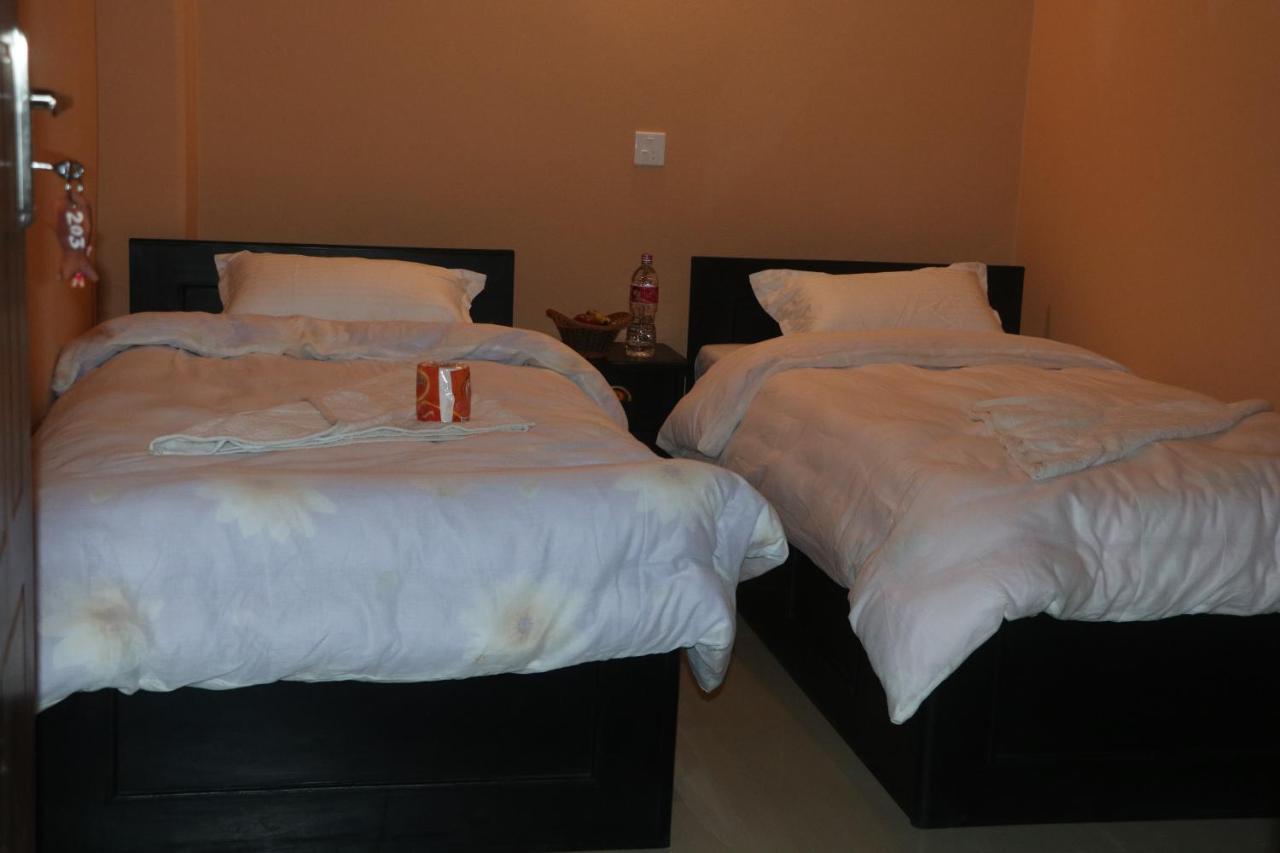 Hotel Eagle Zone Pokhara Exterior foto